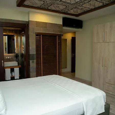 Tas Hotel